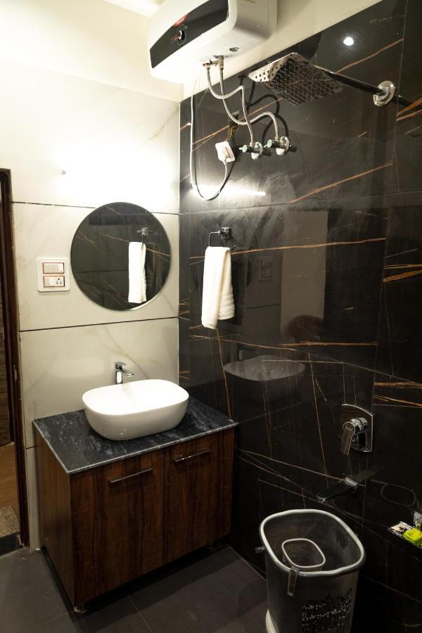 Hotel The Florence Chamba  Ngoại thất bức ảnh